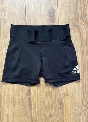 Adidas продам шорти
