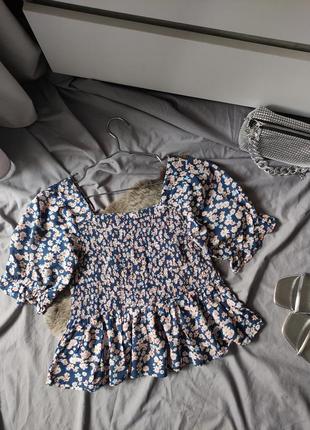 Блуза жіноча у квіти