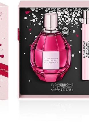 Шикарний набір viktor&rolf ( парф.вода 100ml +10ml парф.)  в подарунковій упаковочці ( оригінал!!!)😀🔥