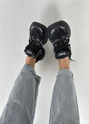 Стильні кросівки 👟😍