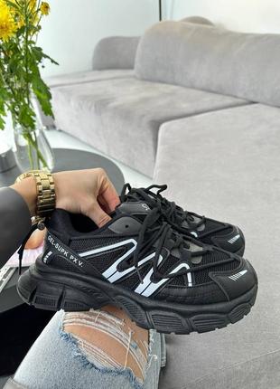 Стильні кросівки 👟😍