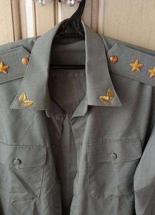 Рубашка с длинными рукавами, погоны генерал лейтенант!