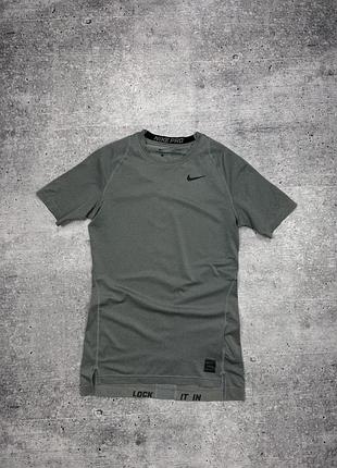 Футболка nike pro combat