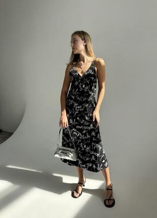 Платье миди на тонких брителях