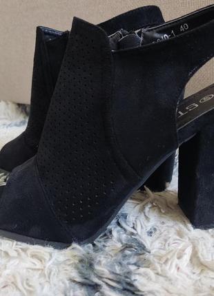 Босоножки 36,38. размер