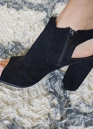 Босоножки 36,38. размер