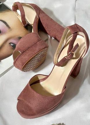 Жіночі замшеві босоніжки на високих підборах lino marano 0881 рожеві