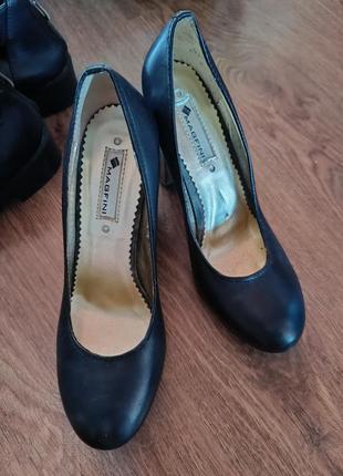 Туфлі шкіряні жіночі на широкому каблуку можливий обмін