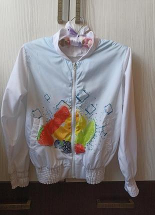 Куртка ветровка