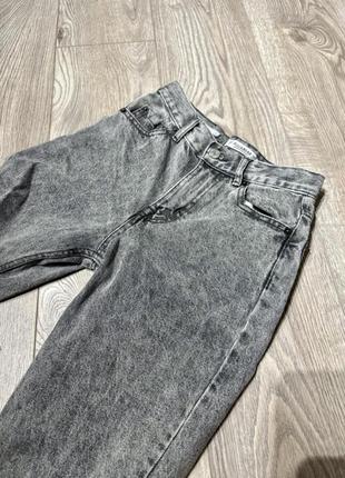 Джинси мом