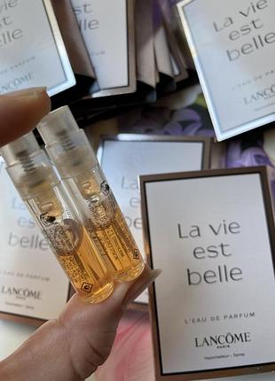 Парфум la vie est belle vial