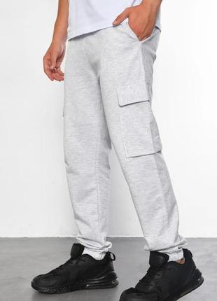 Спортивные штаны с карманами