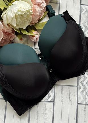 Жіночий бюст