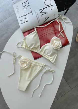 Купальник з трендовими трояндами