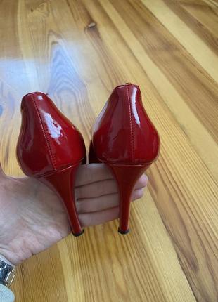 Roberto santi туфли красные лаковые с открытым пальчиком3 фото