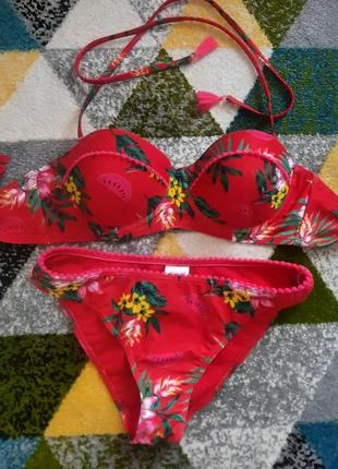 Купальник раздельный на чашку в, с чашечками на завязке