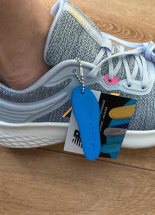 Женские кроссовки new balance