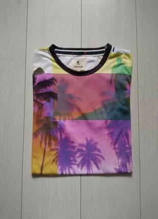 Футболка с принтом