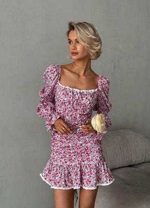 Неймовірна сукня в квіти з затяжками5 фото