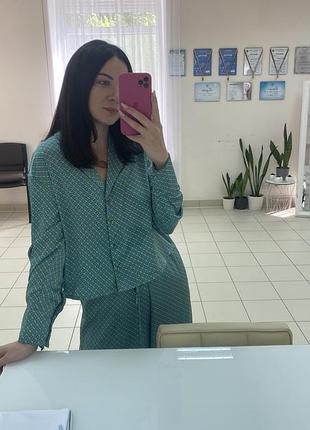 Костюм reserved
