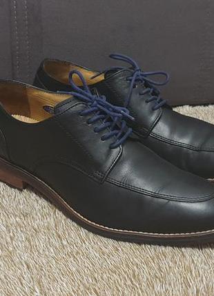 Мужские кожаные туфли от дорогого американского бренда florsheim