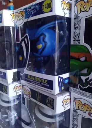 (498) фігурка funko pop blue beetle #1403 conrad carapax #1405 галерея фільм фігурка вінілова колекц