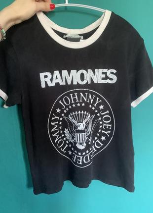 Футболка від ramones варенка