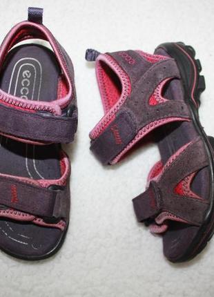 Босоніжки фірми ecco 27 розмір по устілці від краю до краю 17 см