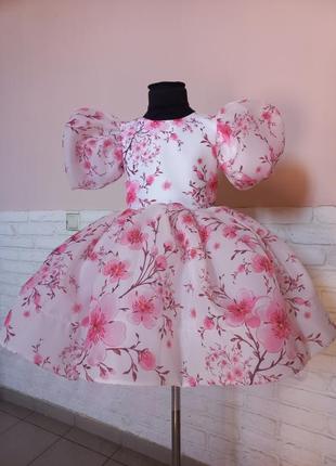 Сукня в квіти