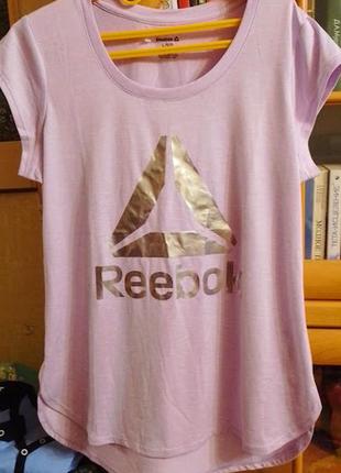 Брендовая футболка красивая сиренево-розовая на 50-52 р.р.reebok