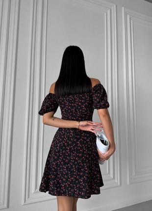 Сукня з квітковим принтом4 фото