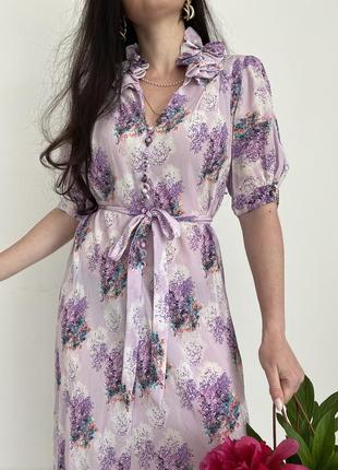 Винтажное платье в цветы миди