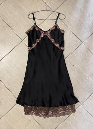 Шелковое платье в бельевом стиле hearst