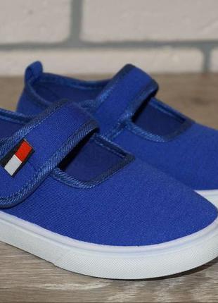 Дитячі тапочки на липучці4 фото