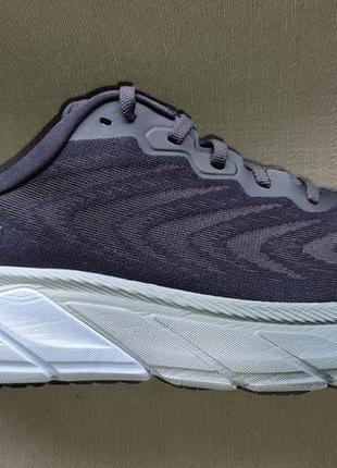 Hoka arahi 6 44 размер 28 см