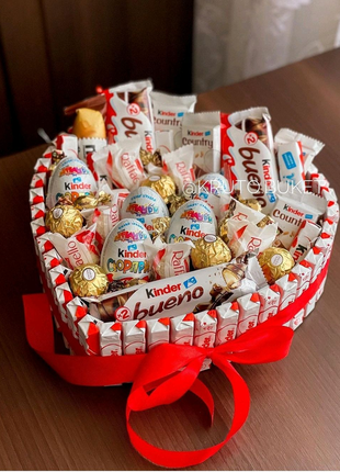 Букети,бокси з цукерок