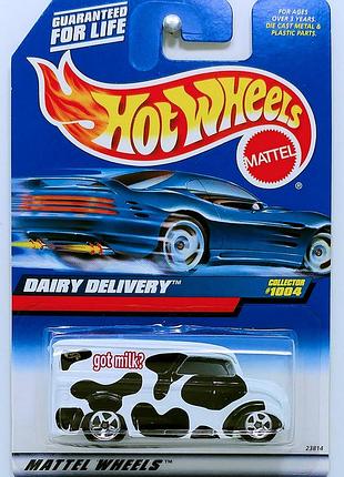 Машинка hot wheels - dairy delivery ('85 divco milk truck) - 1999 (#1004) - 23814