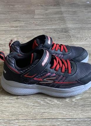 Кросівки skechers р.33,5