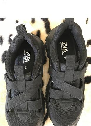 Оригинальные летние кроссовки zara