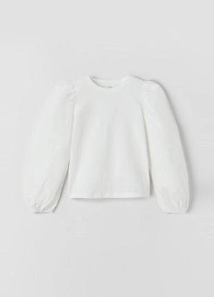 Белая блузка с пишущим рукавчиком блуза