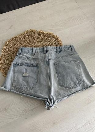 Джинсовые шорты