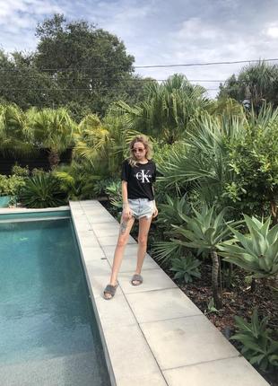 Джинсовые шорты