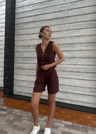 Костюм: жилетка + шорти-бермуди/паллацо