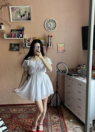 Біла сукня на літо, розмір 44 м