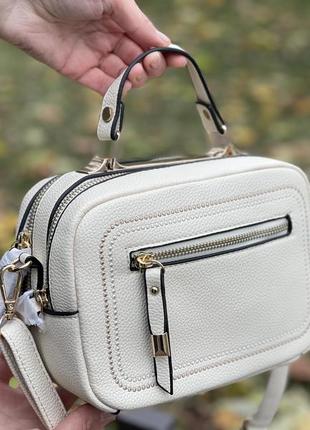 Кремова сумочка бочонок на ремінці кросбоді еко шкіра сумка