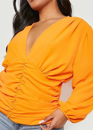 Актуальна блуза топ з об'ємними рукавами №100/16