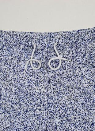 Интересные пляжные шорты с принтом-заляпанства от cedarwood state