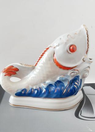 Винтажная статуэтка фарфоровая карандашница рыбка ссср