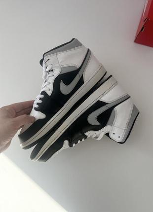 Кросівки Sale nike air jordan 1 retro mid "white shadow"