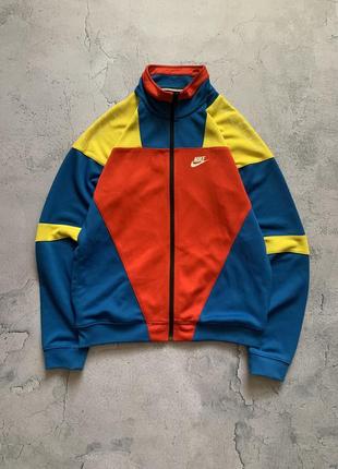 Nike олімпійка